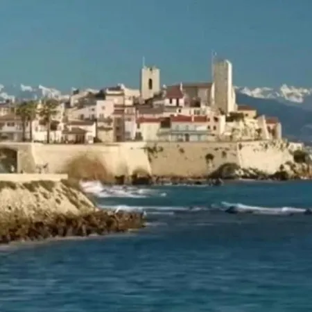 Appartement Magnifique 2 Pieces Balcon Vue Antibes